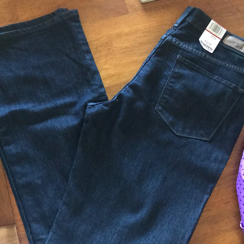 NWT LEVI jeans